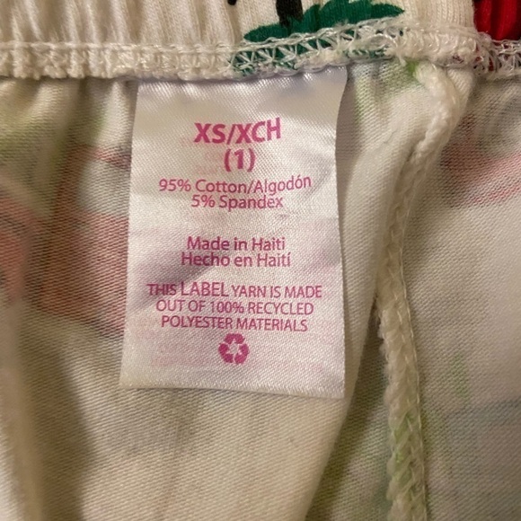 3 for $15 💜 𝅺juniors size XS Red Truck Christmas Leggings - Picture 3 of 3